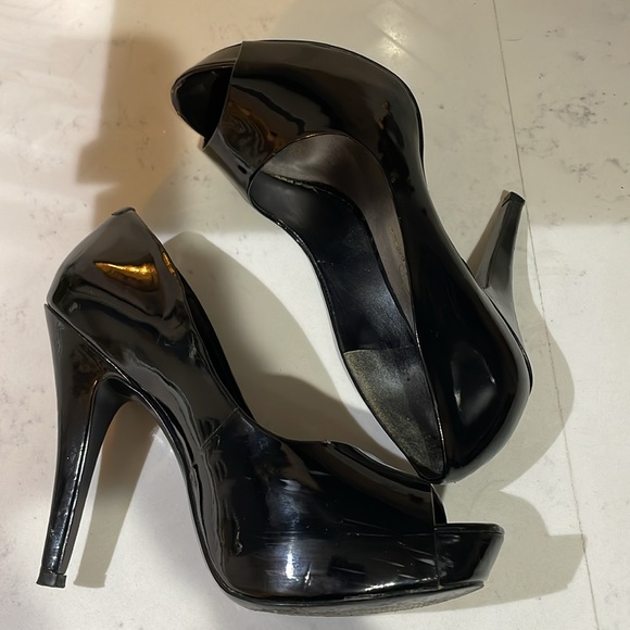 Black Jessica Simpson heels - Picture 2 of 3